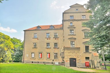 Polonya, Poty 'deki Eski Kale                               