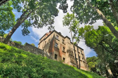 Polonya, Poty 'deki Eski Kale                               