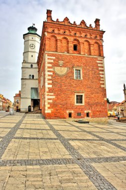 Gotik Sandomierz Belediye Binası, Polonya                               