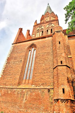 Trzebiatw 'daki Kutsal Bakire Meryem Kilisesi, Trzebiatw' daki Aziz Mary Kilisesi (Almanca: Marienkirche) 14. yüzyılda Gotik tarzda inşa edilen tarihi Trzebiatw kilisesi..                               