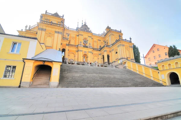 Ziyaret Bazilikası, Wambierzyce, Polonya 'da bulunan Barok bazilikası..                                