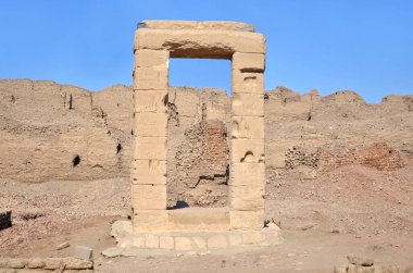 Eski Mısır 'ın en iyi korunmuş tapınak kompleksleri Dendera Tapınağı.