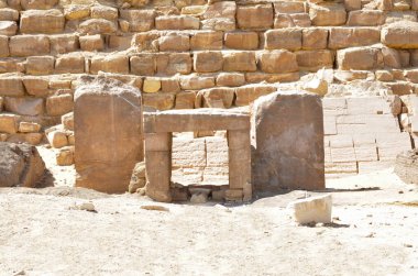 Djoser Piramidine Djoser Adım Piramidi ya da Mısır 'ın Saqara mezarlığında Horus Netjerikhet' in Adım Piramidi denir.