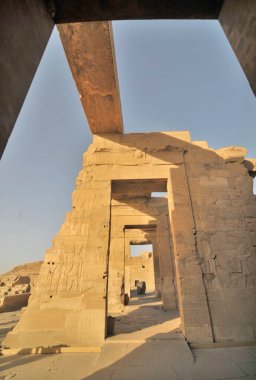 Aswan Valiliği 'nin Kom Ombo kasabasındaki Kom Ombo Tapınağı Ptolemaic hanedanı sırasında inşa edilmiştir.