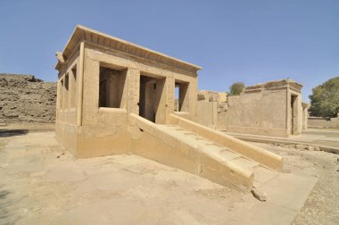 Firavun I. Senusret 'in Beyaz Şapeli, Mısır' ın Orta Krallığı sırasında inşa edilen Jübile Şapeli olarak da bilinir..