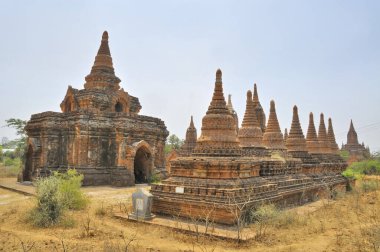 Bagan eski Pagan şehri ve Mandalay 'ın Myanmar Bölgesi' ndeki UNESCO Dünya Mirası Bölgesi 'nde yüzlerce Budist ahmak, pagoda ve yönetimle birlikte.