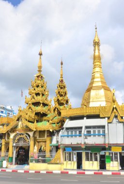 Sule Pagoda Burma Budist stupası Yangon şehir merkezinde, Myanmar