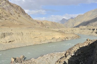 Hindistan, Ladakh 'ta akan İndus Nehri.