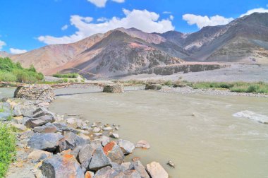 Hindistan, Ladakh 'ta akan İndus Nehri.