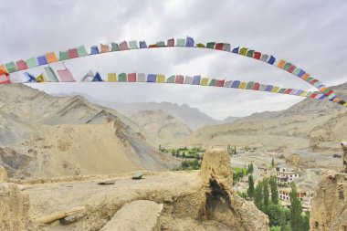 Lamayuru ya da Yuru Manastırı - Lamayouro, Ladakh, Hindistan 'daki Tibet Budist Manastırı