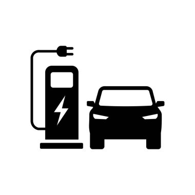 Bir şarj istasyonu simgesinde siyah elektrikli araç şarj oluyor. Beyaz arka planda sürdürülebilir ulaşım ve çevre dostu otomotiv teknolojisi.
