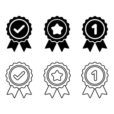 Taze bir salatanın renkli ve iştah açıcı yakın çekimi. Organik sebze ve sebzelerin besleyici bir karışımı..