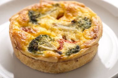 Yumurta ve sebze olduğunu çok oldu kiş.