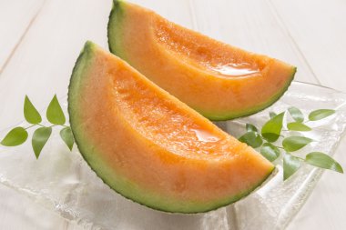 Kesme kavun taze ve lezzetli bir fotoğraf.