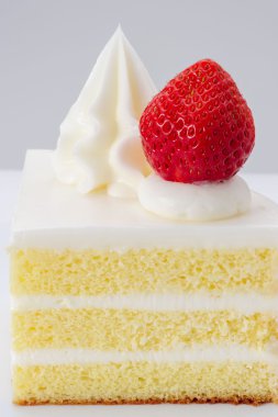 enfes Çilekli pasta