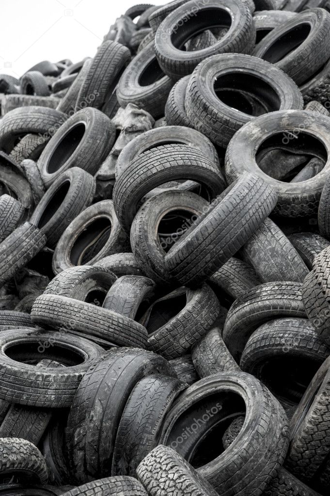 Old tires and wheels — Stock Photo © keiphoto 112151710
