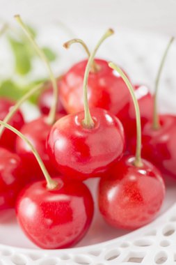 Tatlı ve ekşi kiraz