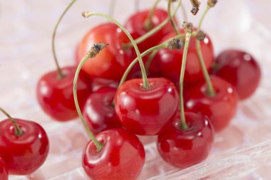 Tatlı ve ekşi kiraz