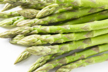 Taze kuşkonmaz yemekleri