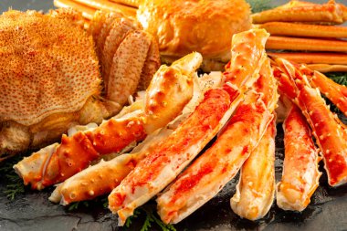 Kaynatıldığında lezzetli yengeç eti