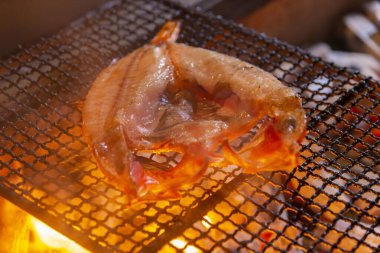 Lezzetli Japon deniz ürünlerinden üst sınıf balıklar.