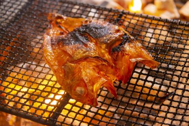 Lezzetli Japon deniz ürünlerinden üst sınıf balıklar.