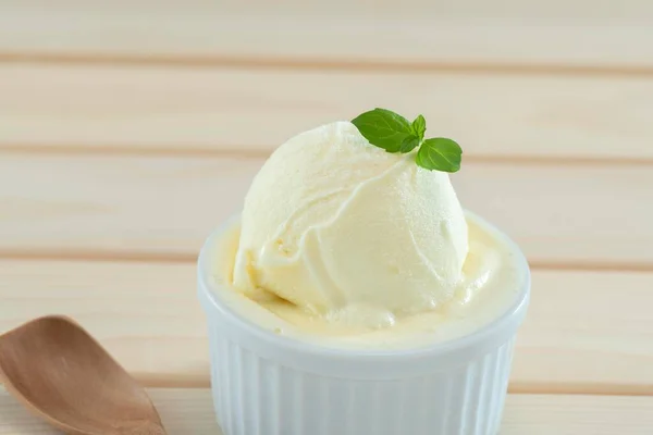 Delicioso Gelado Macio Feito Com Leite Fresco — Fotografia de Stock