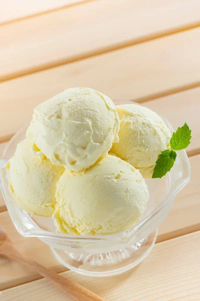 Вкусное Мягкое Мороженое Свежего Молока — стоковое фото