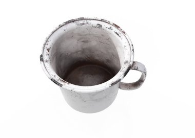 Parlak bir stüdyoda parlak bir zeminde boş bir diş minesi kupası. 3d oluşturma