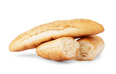 Beyaz arkaplanda kare puf böreği