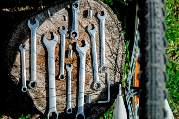 Narzędzia, narzędzie do naprawy rowerów — Zdjęcie stockowe