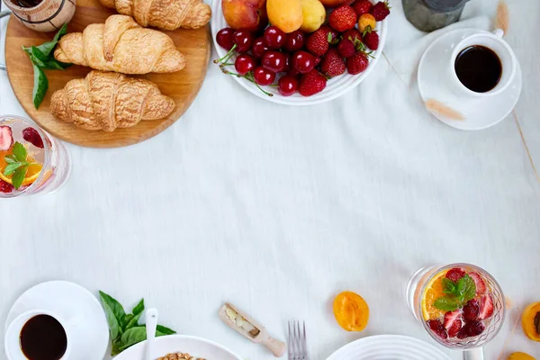 Fresh Bright Continental Breakfast Table Abundance Healthy Meal Variety Crunch — Stock Photo, Image