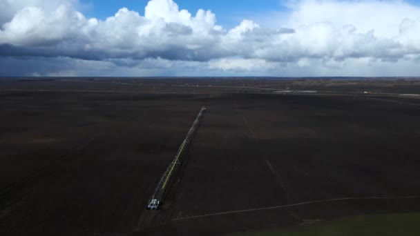 Aereo Drone Vista Sistema Irrigazione Goccia Irrigazione Nel Campo Agricolo — Video Stock