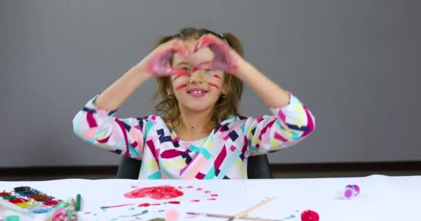 Little Girl Drawing Home Make Heart Hands Painted Colorful Watercolor — Stock Video