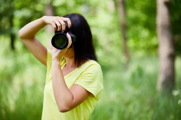 Portrait Woman Photographer Covering Her Face Camera Outdoor Take Photo — Stock Photo, Image