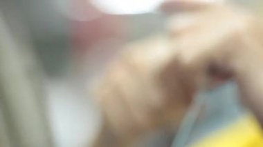 Giyim fabrika kat işçi ve makineleri