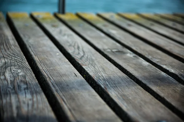 Puente de suelo de madera viejo —  Fotos de Stock