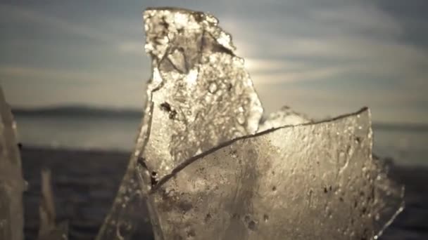 Морозостійкі природні форми льоду на зимових пейзажах — стокове відео