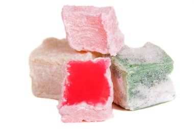 beyaz zemin üzerine Türk lokumu (lokum) şekerleme 