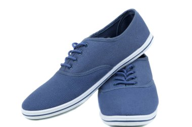 Beyaz arka plan üzerinde izole mavi spor ayakkabı 