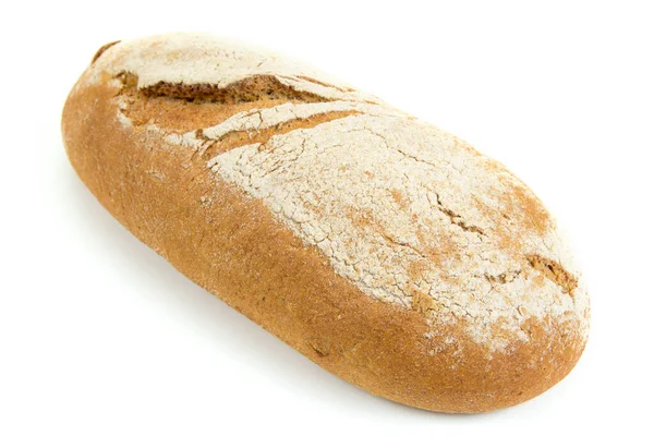 Beyaz arka plan üzerinde izole geleneksel çavdar ekmeği 