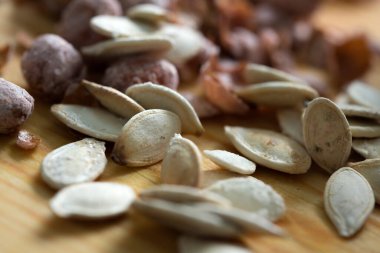 Tuzlu fındık karışımı arka plan - seçici odak