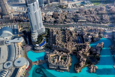 Uluslararası Dubai Kongre ve Sergi Sarayı, dünyanın en yüksek Kulesi Dubai'den üzerinde görüntülemek Dubai, Uea-Kasım 23, (828 metre) üzerinde 23 Kasım 2015