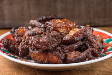 Romen yemeklerinin adı jumeri ya da tabakta yeşillikler