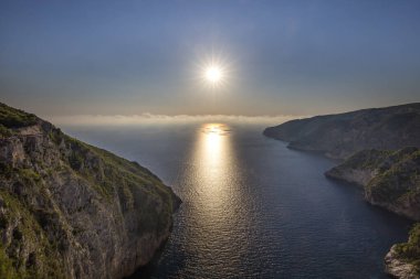 Porto Schiza, Zakynthos Adası - Yunanistan üzerinden günbatımı