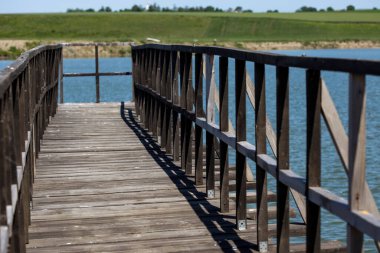 Romanya 'da küçük bir gölde eski bir duba - Doğu Avrupa
