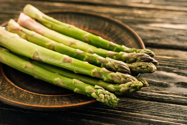 Fresh Green Asparagus Wooden Background — Stock Photo, Image