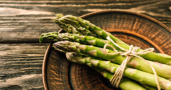 Fresh Green Asparagus Wooden Background — Stock Photo, Image