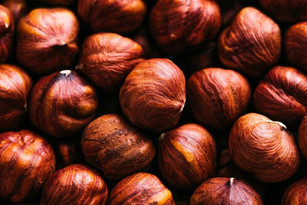 Peeled hazelnuts. Food background. close-up — Stock Photo, Image