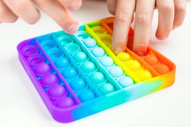 Patlat. Moda çocuk oyuncağı.